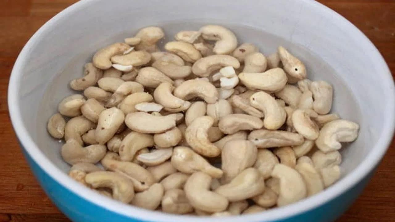 Cashew Nuts |  జీడిపప్పు ఎక్కువ తింటున్నారా? జాగ్రత్త.. ఇది ఆరోగ్య సమస్యలకు దారితీస్తుంది!