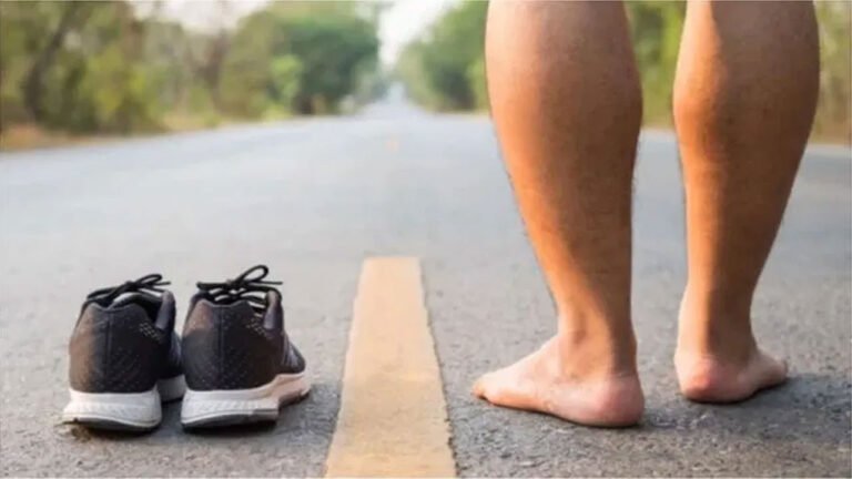 Walk | చెప్పులు లేకుండా నడక .. ఆరోగ్యానికి మేలు చేస్తుందా?