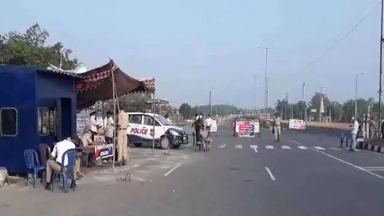 Telangna | తెలంగాణలో ఎన్నికల కోడ్ .. ఏపీలో స‌మ‌స్య‌గా మారిన‌ రవాణా ఇబ్బందులు