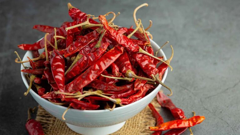 Dried Chillies | ఎండు మిర‌ప‌తో ఎన్నో లాభాలు.. ఆరోగ్యంలో చేర్చుకుంటే చాలా ఉప‌యోగం..!
