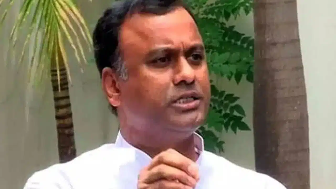 Raj Gopal Reddy | కోమటిరెడ్డి రాజగోపాల్ రెడ్డి క్లారిటీ: “పార్టీ మారడం లేదు.. దుష్ప్రచారం నమ్మొద్దు”