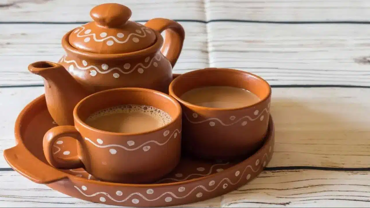 Jaggery Tea | వర్షాకాలంలో ఆరోగ్యానికి వరంగా మారుతున్న బెల్లం టీ.. ఏది బెస్ట్