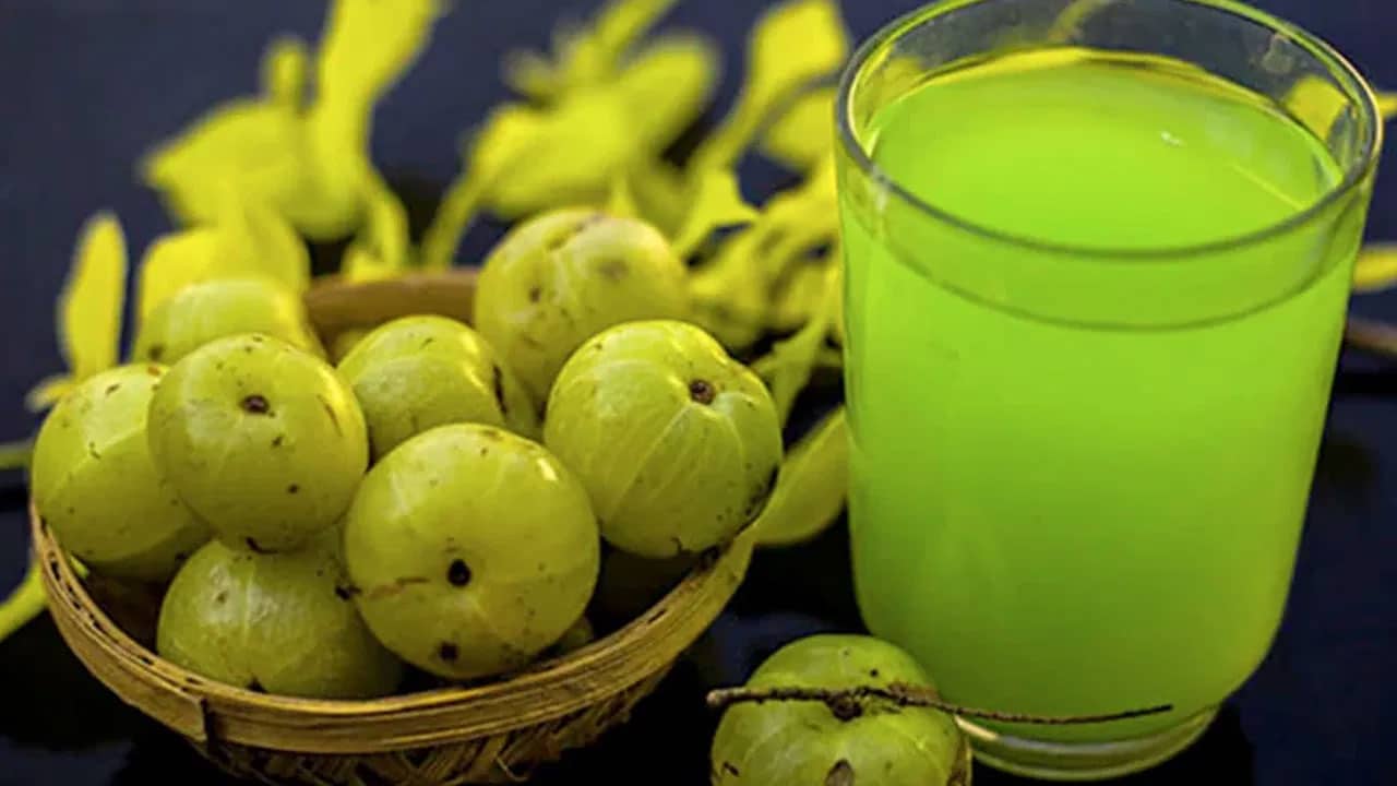 Amla Juice | ఉదయం ఖాళీ కడుపుతో ఉసిరి-మునగ రసం తాగండి.. అద్భుతమైన ఆరోగ్య ఫలితాలు మీ సొంతం!