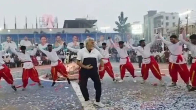 Ambati Rambabu : సంక్రాంతి పాటతో కూటమి ప్రభుత్వంపై అంబటి రాంబాబు విమర్శలు.. వీడియో వైర‌ల్