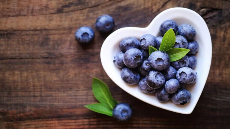 Blue Berries : బ్లూ బెర్రీ తింటే ఎన్ని లాభాలో తెలిస్తే అసలు వదులరు అవేంటో తెలుసా?