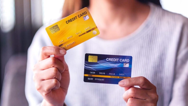 Credit Card : ఫస్ట్ టైమ్ క్రెడిట్ కార్డు తీసుకుంటున్నారా? ఈ విషయాలు తెలియకపోతే నష్టపోవడం ఖాయం