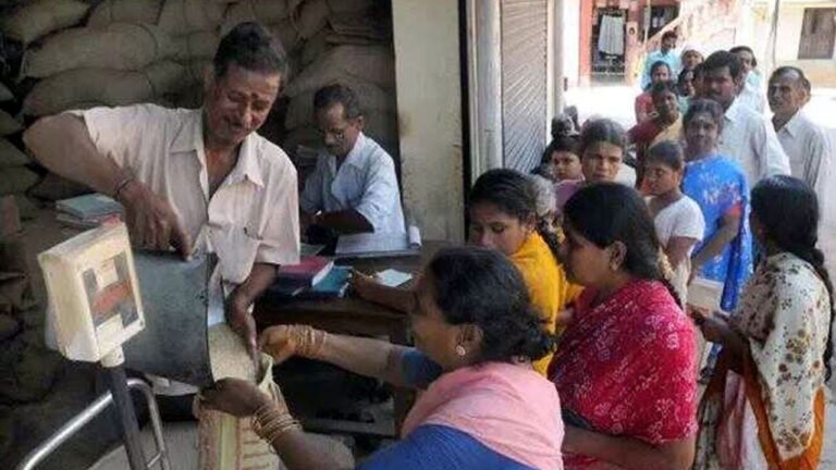 Telangana Ration: రేషన్ లబ్దిదారులకు శుభవార్త.. సన్నబియ్యంతో పాటు.. ఈ ఐదు రకాల సరుకులు కూడా..!