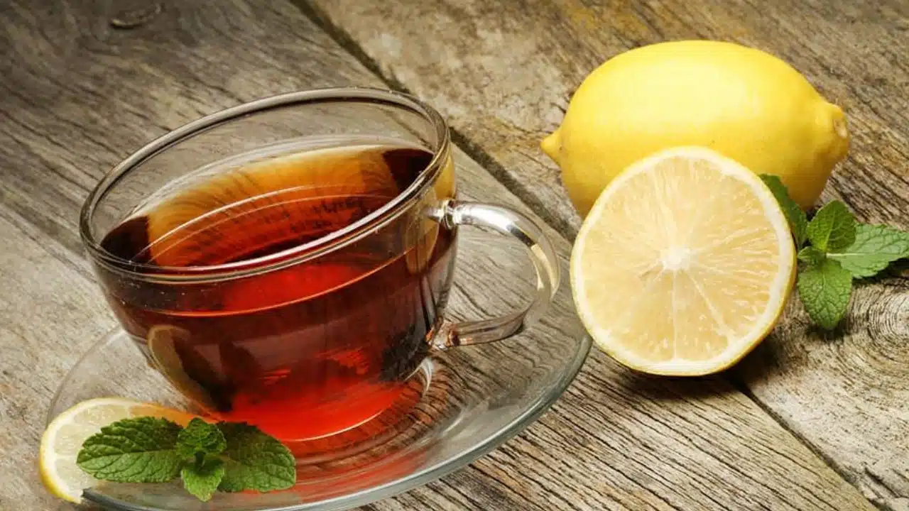 Lemon Tea Benefits : పాల టీకి బెస్ట్ ప్రత్యామ్నాయం బ్లాక్ లెమన్ టీ.. ఆరోగ్యానికి ఎన్నో లాభాలు