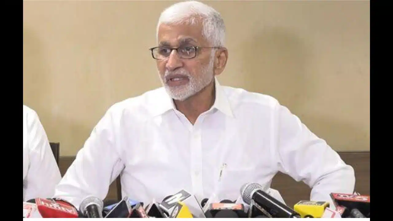 VSR : చెప్పుడు మాటలు విన్నంత వరకు జగన్ అక్కడే - విజయసాయి