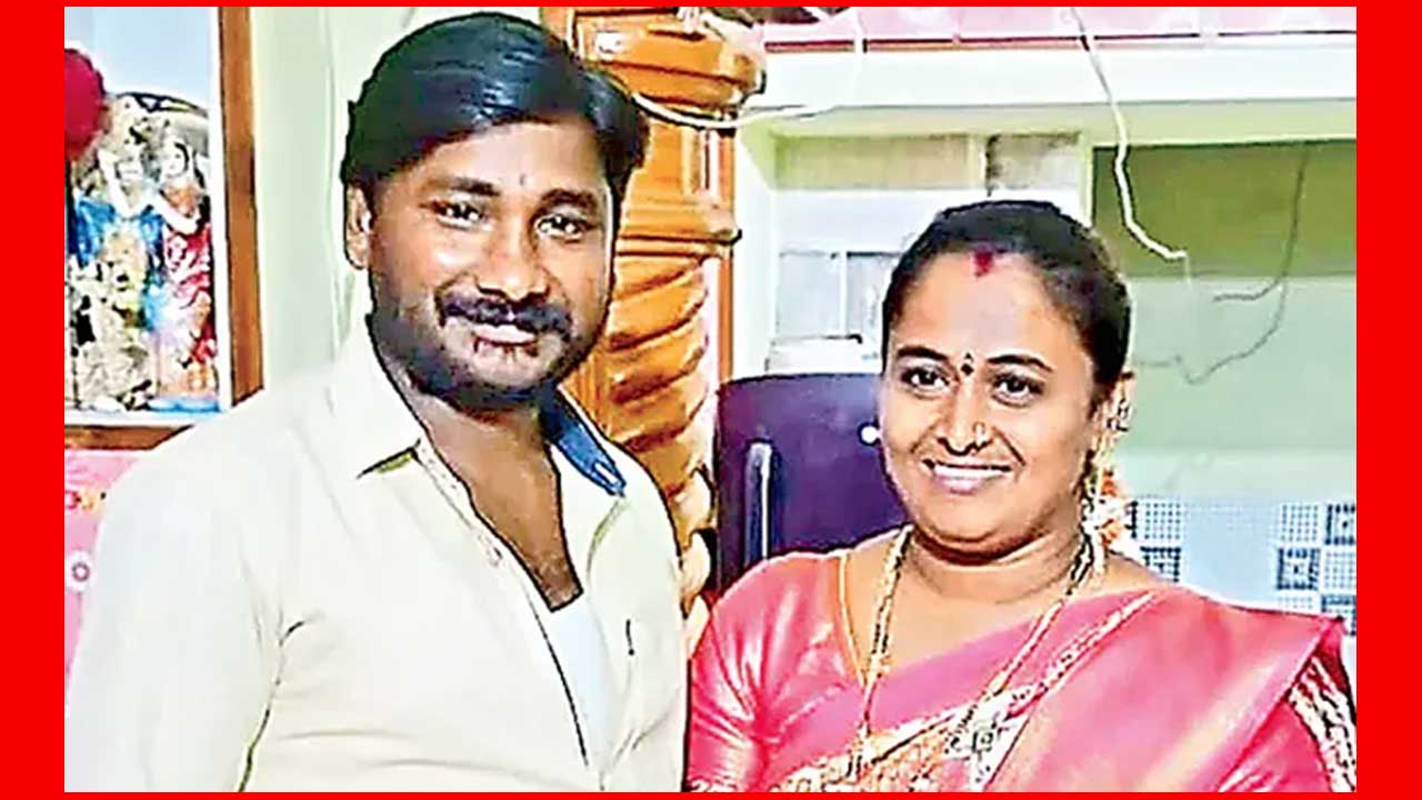 Wife Killed Husband : ప్రియుడి కోసం జైల్లో ఉన్న భర్తను బెయిల్ పై బయటకు తీసుకొచ్చి మరి హత్య చేసిన భార్య