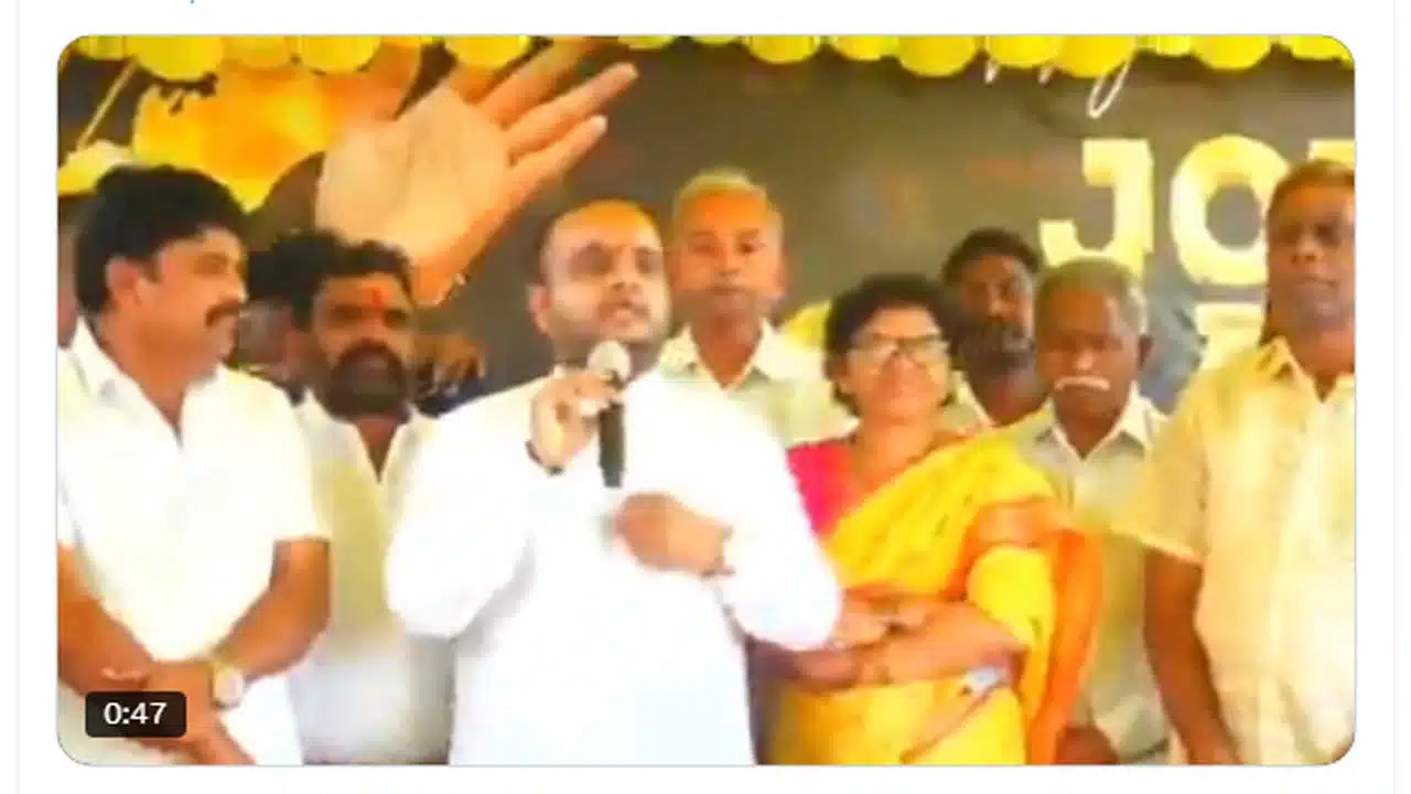 Chintakayala Vijay : "పేగులు తీసి రోడ్డు మీద పడేస్తా" అంటూ సొంత పార్టీ కార్యకర్తలపై అయ్యన్నపాత్రుడు కుమారుడు ఫైర్