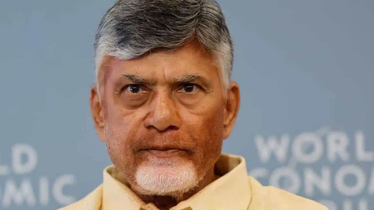 CBN Delhi Tour : ఉన్నపళం గా హుటాహుటిన డిల్లీ కి చంద్రబాబు .. కారణం ఇదే
