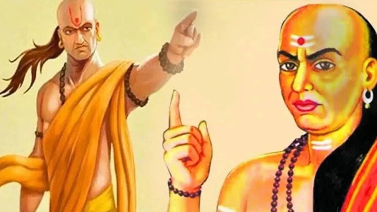 Chanakya Niti : ఇలాంటి వ్యక్తులు .. నిద్రపోతుంటే వెంటనే లేపాలి .. లేకపోతే తప్పే అవుతుంది ..!