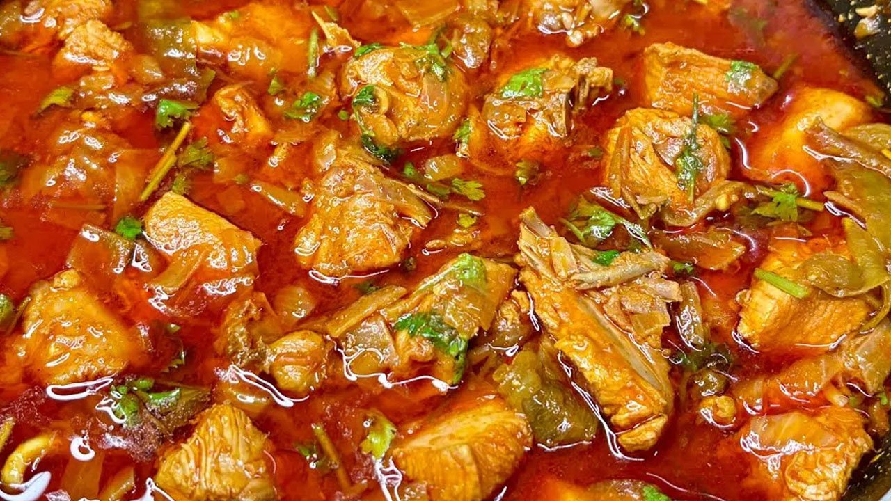 Chicken : చికెన్ తిన్న తర్వాత ఎట్టి పరిస్థితుల్లో వీటిని తినకండి .. తిన్నారో అంతే సంగతులు .. !