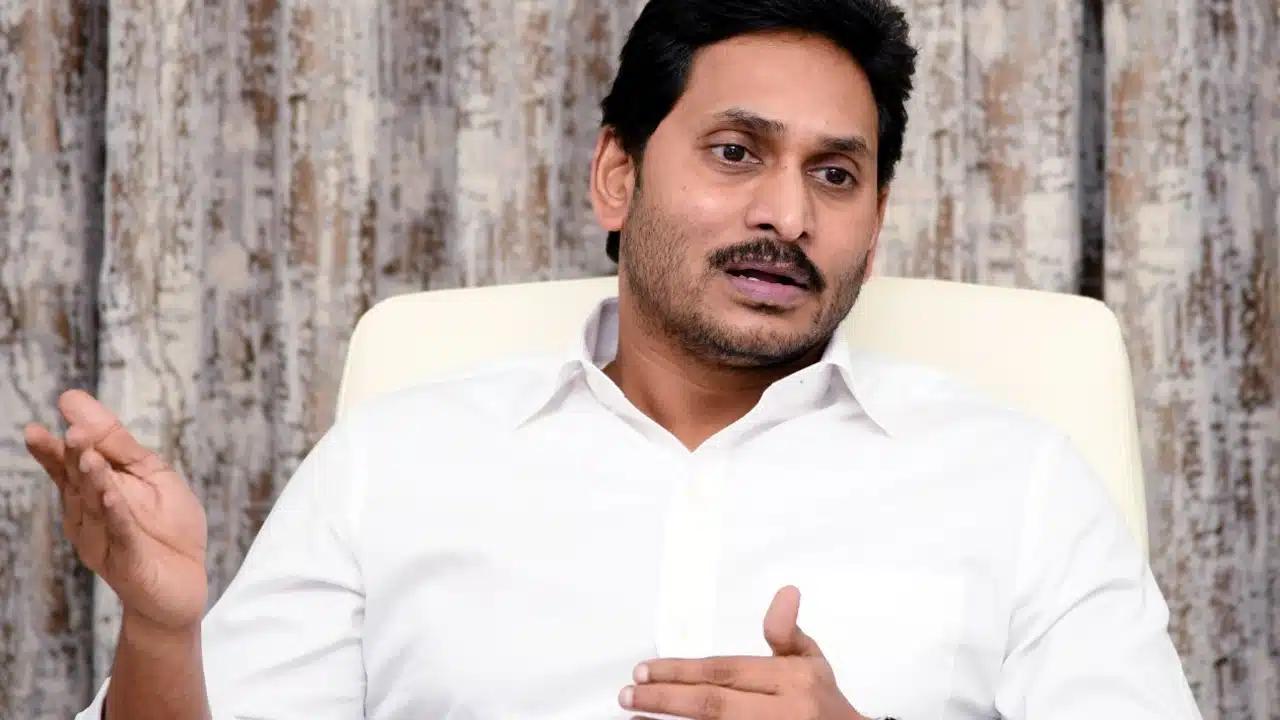 Ys Jagan : జగన్ అరస్ట్ చేస్తారా..? .. బయటపడ్డ 400 కోట్ల స్కాం !