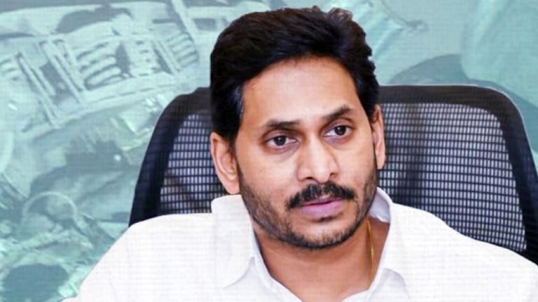 YS Jagan : అడ్డంగా దొరికిన వై ఎస్ జగన్..?