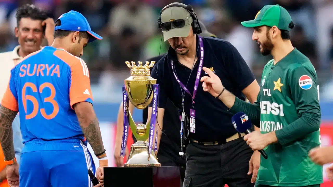 Big Breaking News : భారత్తో మ్యాచ్కు పాక్ 'నో'.. టీ20 వరల్డ్ కప్లో సంచలనం.. ఐసీసీ సీరియస్ వార్నింగ్