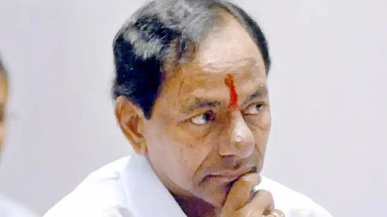 KCR : ఉద్యమ రచన చేసిన గదిలోనే విచారణ .. కేసీఆర్ భావోద్వేగం..!