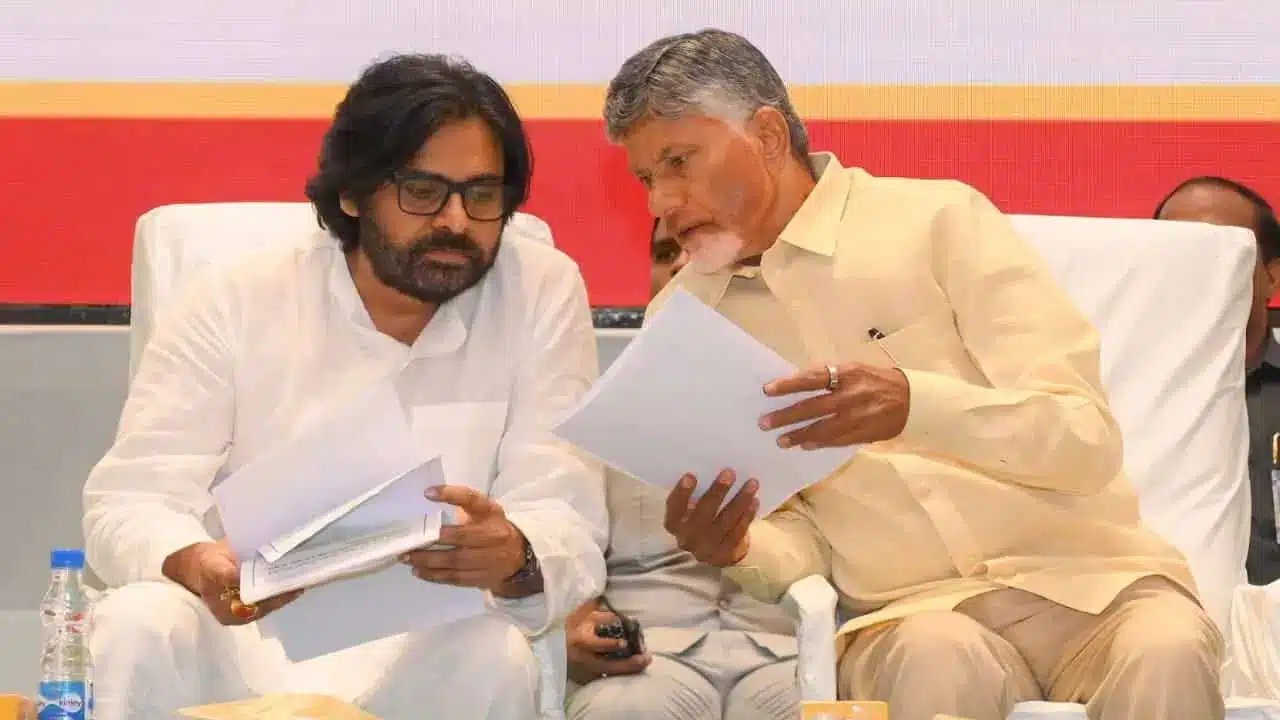 Liquor Case : కూటమి కి బిగ్ షాక్ ఇస్తూ హైకోర్టు సంచలన తీర్పు