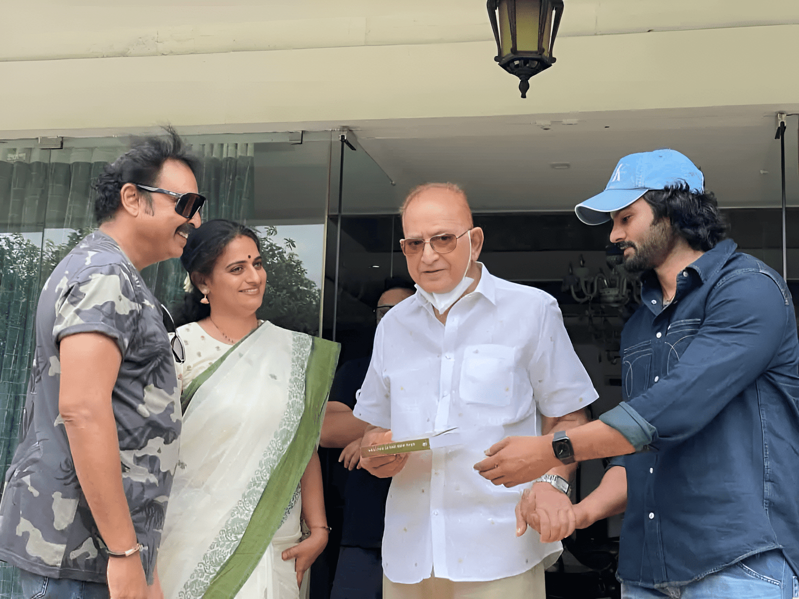 Pavitra Naresh : పవిత్రతో నరేష్ పెళ్లనగానే  కృష్ణ షాకింగ్ రియాక్షన్.. ఇన్నాళ్ళకి బయటపడింది..!