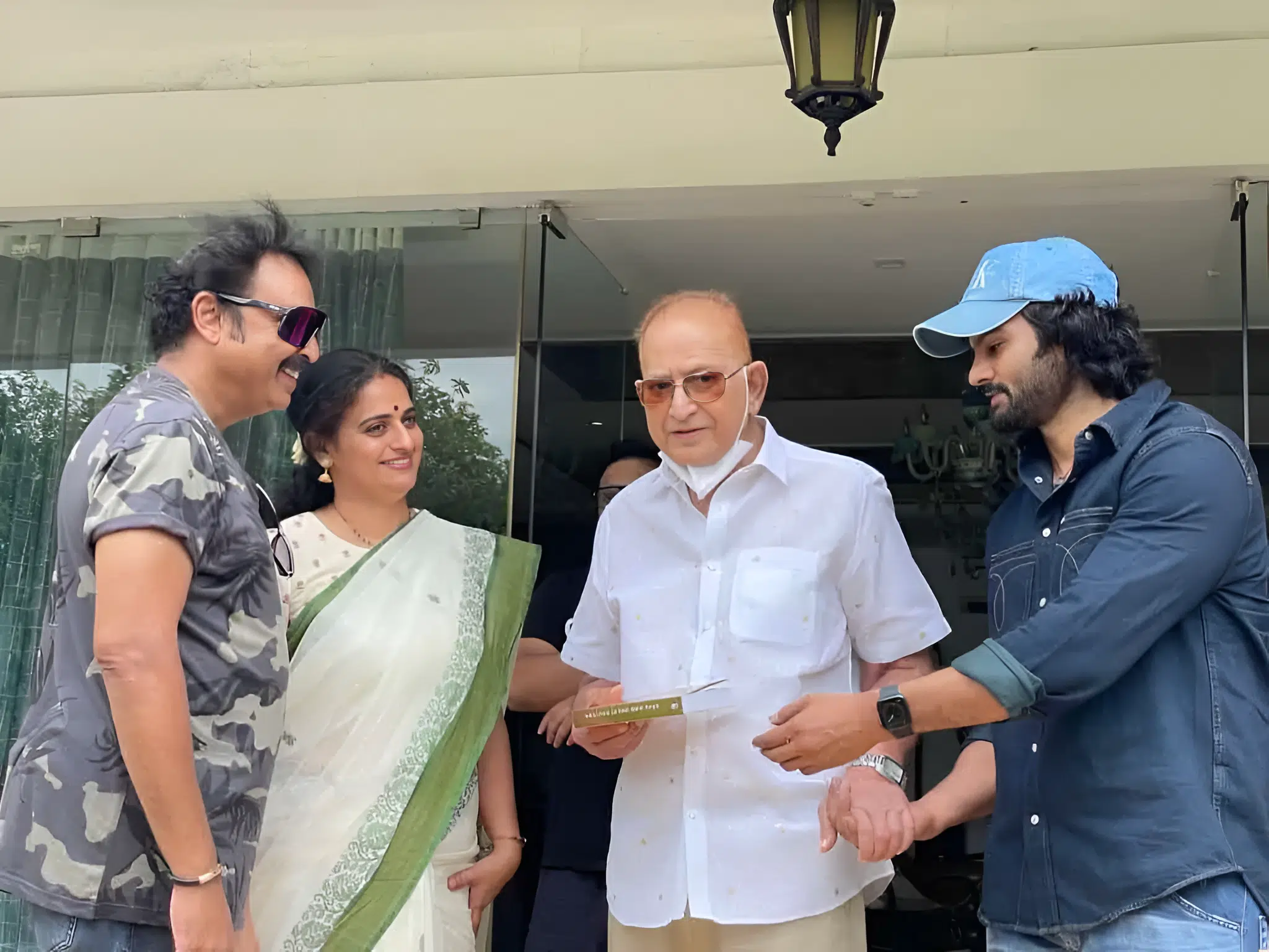 Pavitra Naresh : పవిత్రతో నరేష్ పెళ్లనగానే కృష్ణ షాకింగ్ రియాక్షన్ , ఇన్నాళ్ళకి బయటపడింది :