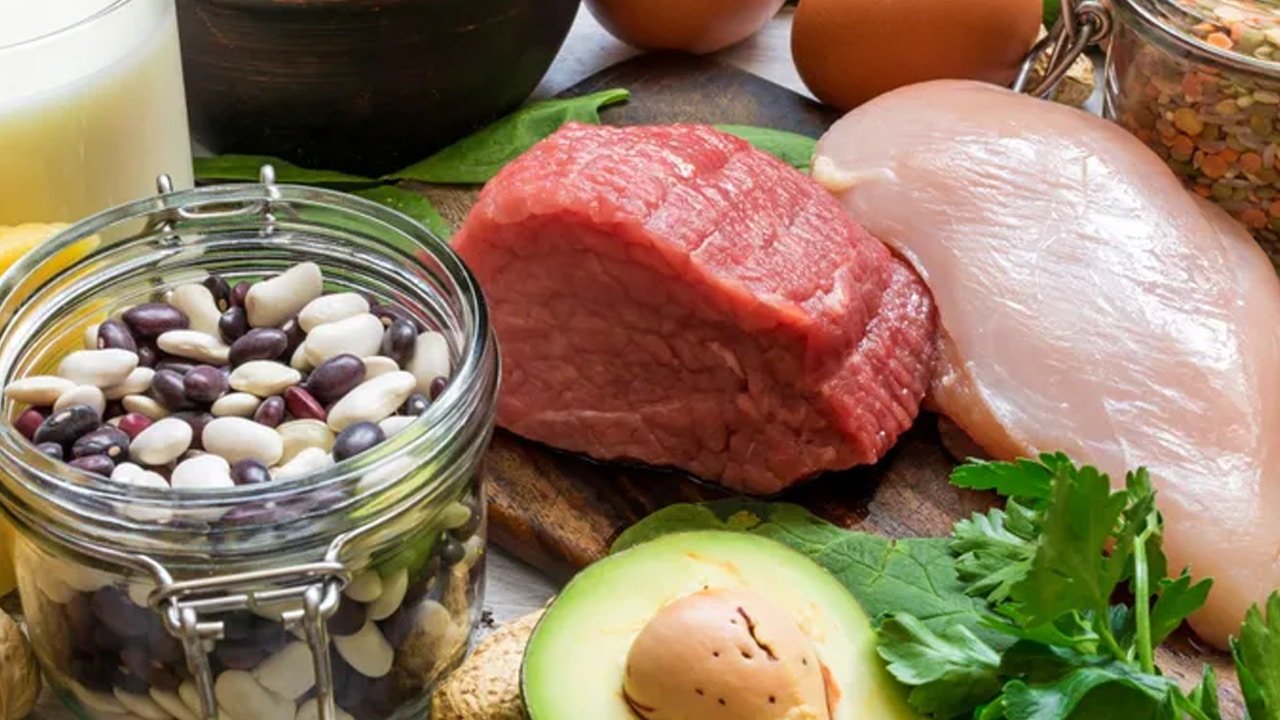 Vitamin B Foods : చికెన్, మటన్ అక్కర్లేదు.. ఈ వెజ్ ఫుడ్స్‌లో విటమిన్ బి పుష్కలంగా దొరుకుతుంది