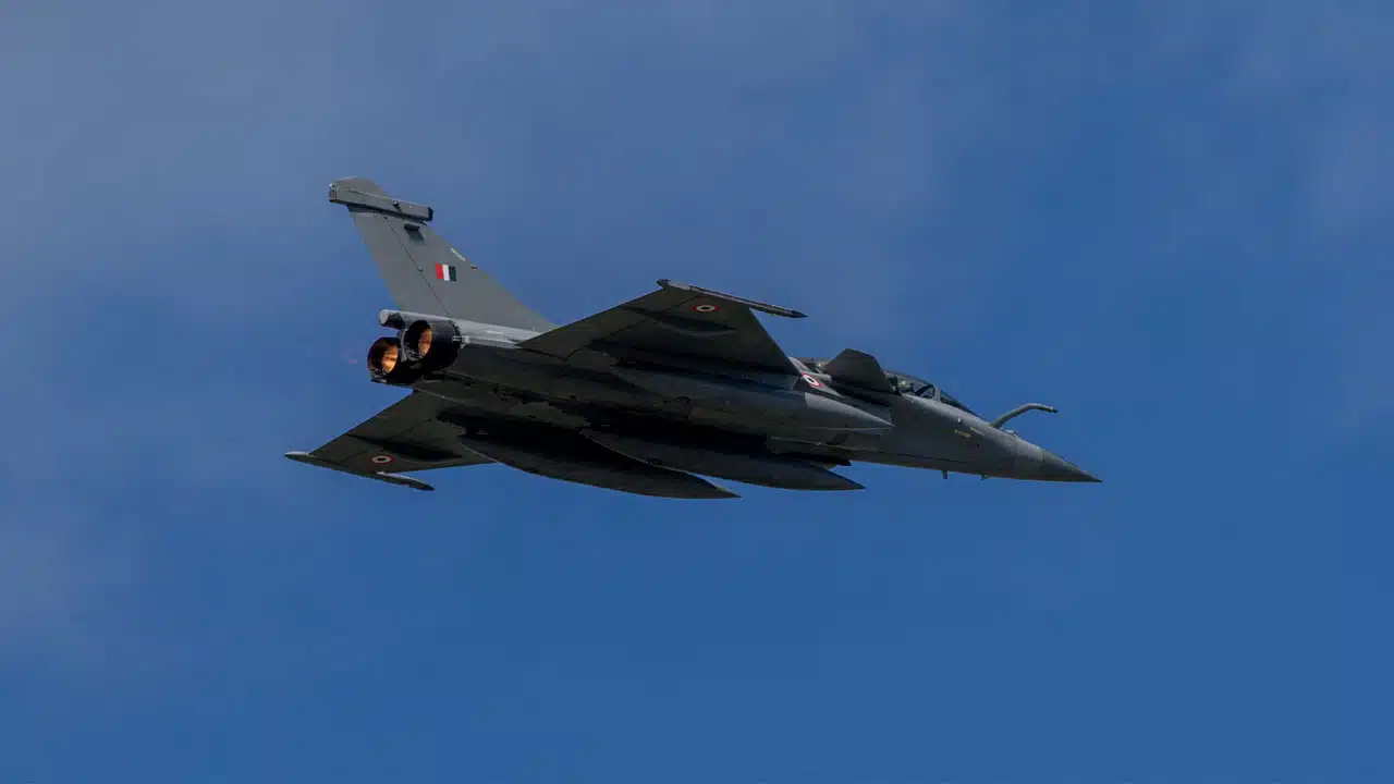 జరుగుతున్న యుద్ధం నుంచి భారత్ నేర్చుకోవాల్సిన 5 కీలక పాఠాలు !