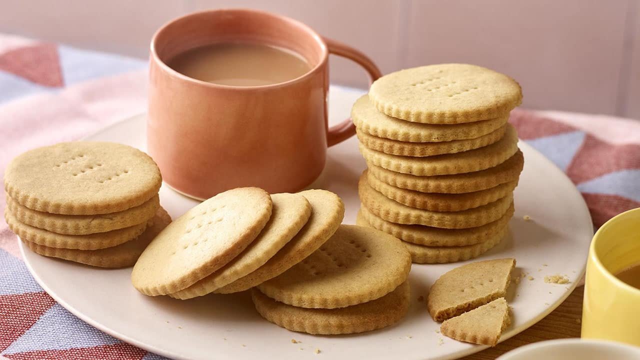 Tea-biscuit : టీ తోపాటు బిస్కెట్లు కూడా తీసుకుంటున్నారా?.. అయితే ఈ సమస్యలు వస్తాయ్‌ జాగ్రత్త..!