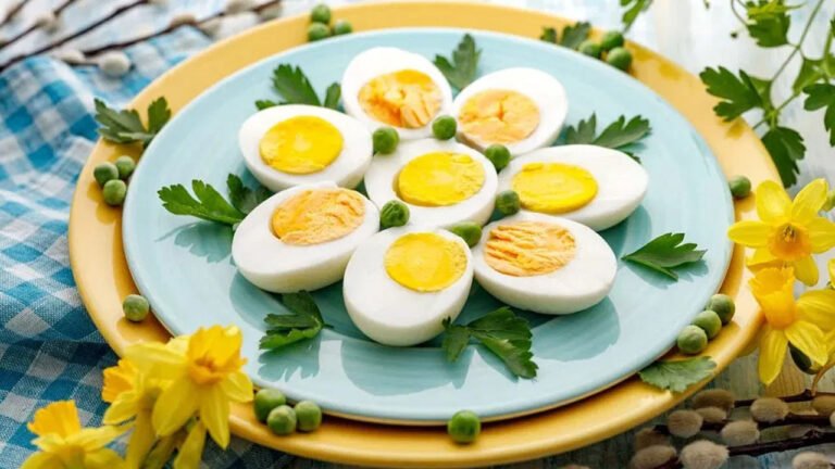 Egg Yolk : గుడ్డులోని పచ్చసొన తింటే లాభమా? నష్టమా? .. అయితే ఇది తెలుసుకోవాల్సిందే..!