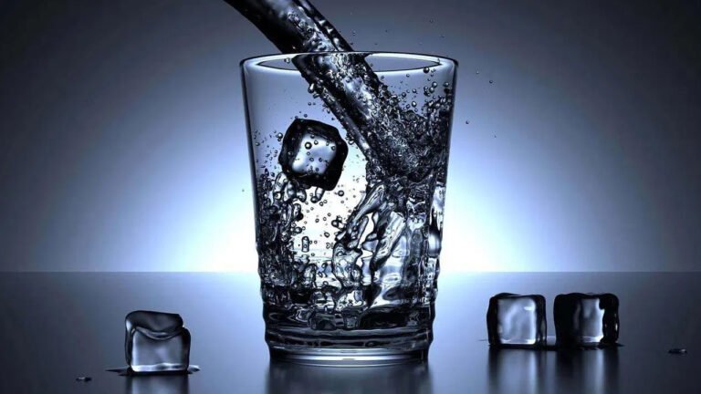 Cold Water : అతిగా చల్లని నీరు తాగుతున్నారా? గుండె మరియు జీర్ణక్రియపై దాని ప్రభావం ఇదే!