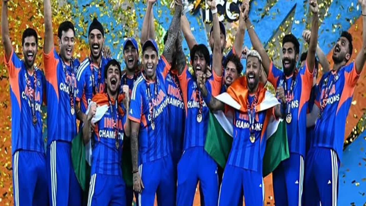 Sanju Samson :  వామ్మో సంజూపై ఇంత కుళ్లా? ..  శుభ్‌మన్ గిల్ పోస్ట్‌పై అభిమానుల ఆగ్రహం ..!