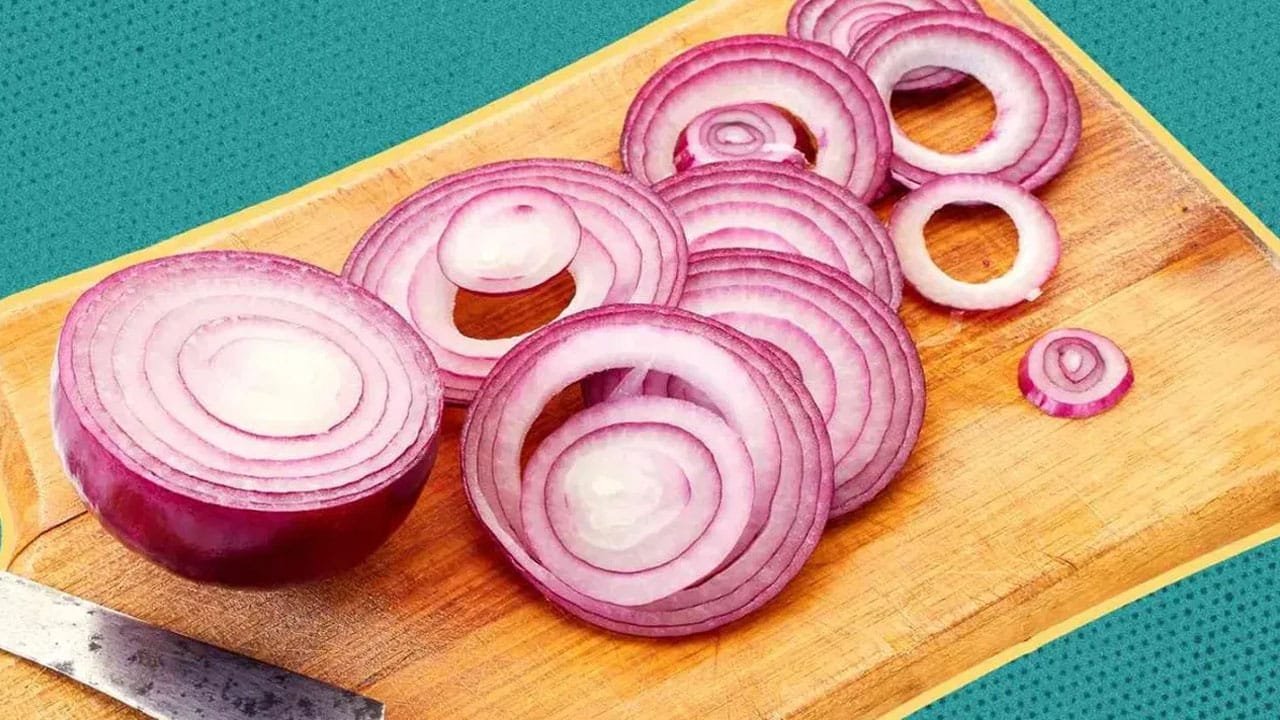 Raw Onions : ఓర్నాయనో వేసవిలో పచ్చిఉల్లిపాయలు తింటే ఎన్నో అద్భుతమై ఆరోగ్య ప్రయోజనాలు.. తెలిస్తే ఆశ్చర్యపోతారు ..!