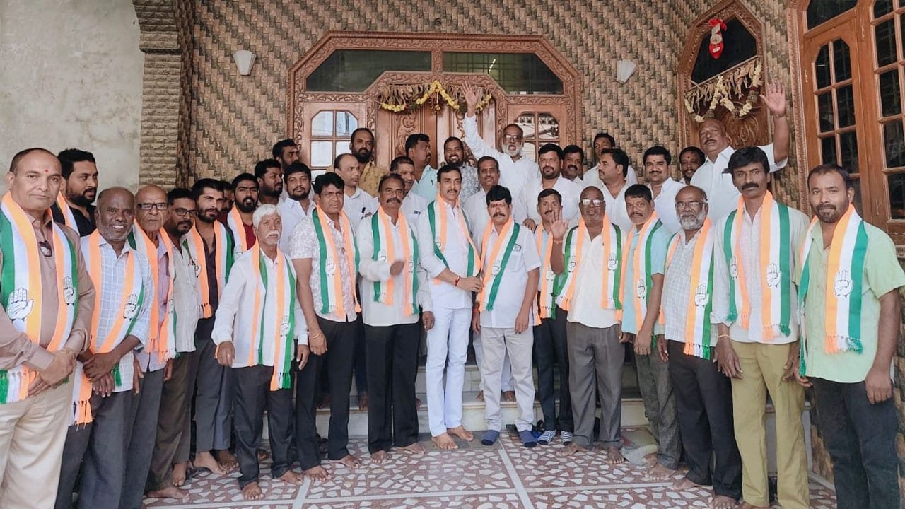 Uppal : బీఆర్ఎస్‌కు భారీ షాక్ .. కాంగ్రెస్‌లోకి భారీ చేరికలు