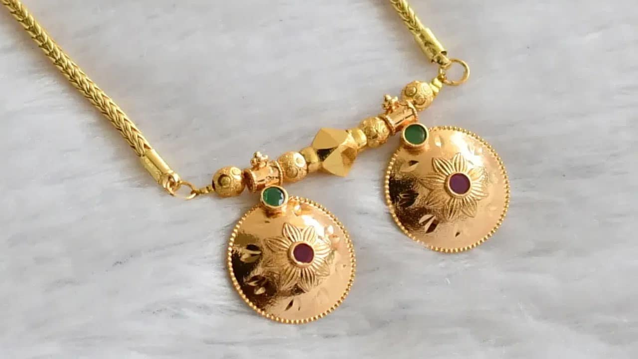 Astrology : భర్త మరణానంతరం మంగళసూత్రం .. గాజులు, మెట్టెలు ఏం చేయాలి? .. పండితులు చెబుతున్న అసలు నిజాలివే .. !