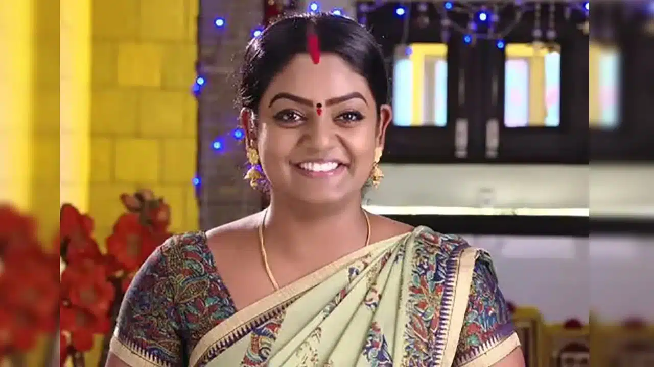 Vantalakka : అందుకే నా భర్తతో కలిసి ఉండను .. కార్తీకదీపం వంటలక్క హాట్ కామెంట్స్‌ ..!