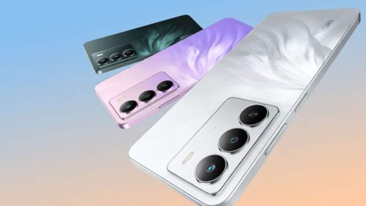 Realme C100 : బడ్జెట్ 5G ఫోన్ కావాలనుకునేవారికి ఇది మంచి ఆప్షన్ .. రియల్‌మి C100 త్వరలో లాంచ్ ..!