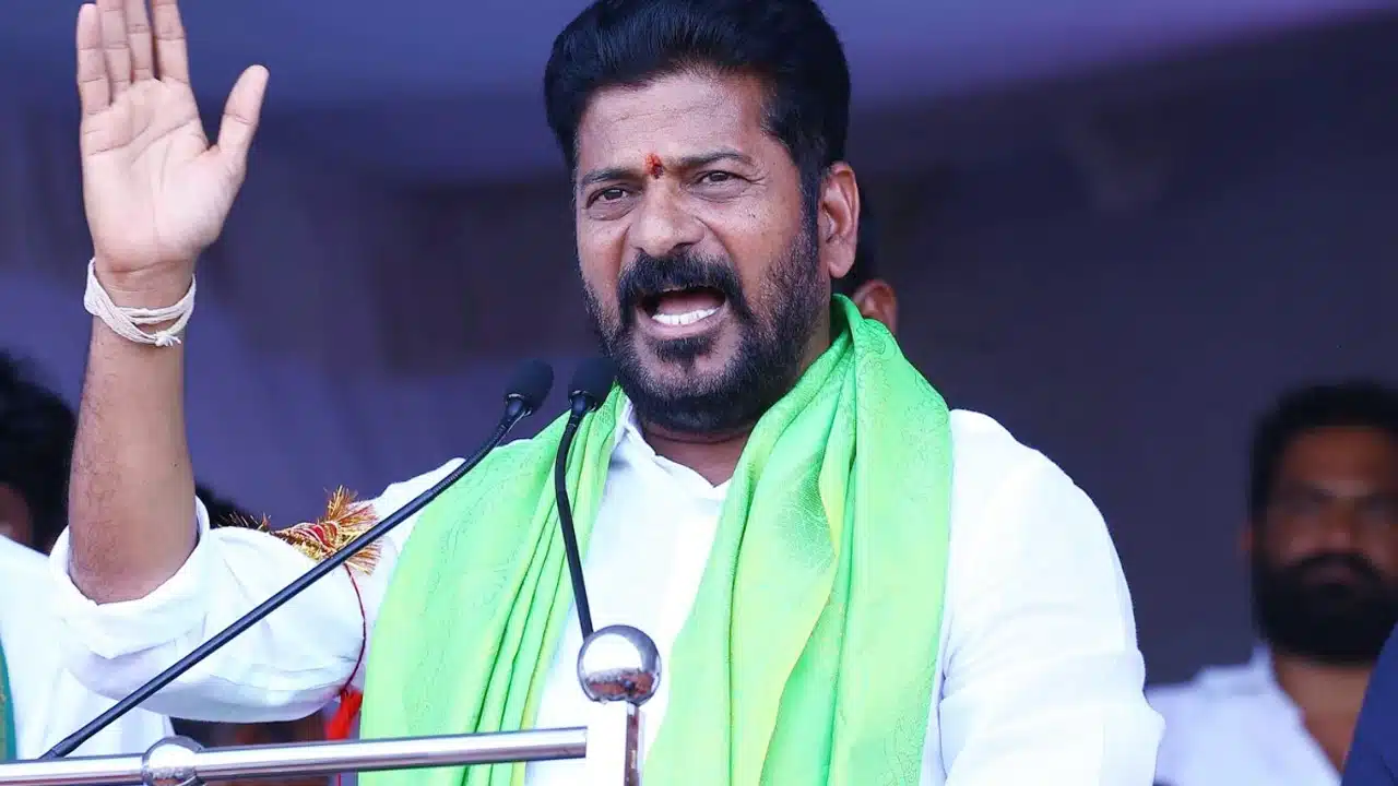Revanth Reddy : రెడ్లు, కమ్మ కులం పై CM రేవంత్ రెడ్డి సంచలన వ్యాఖ్యలు..!