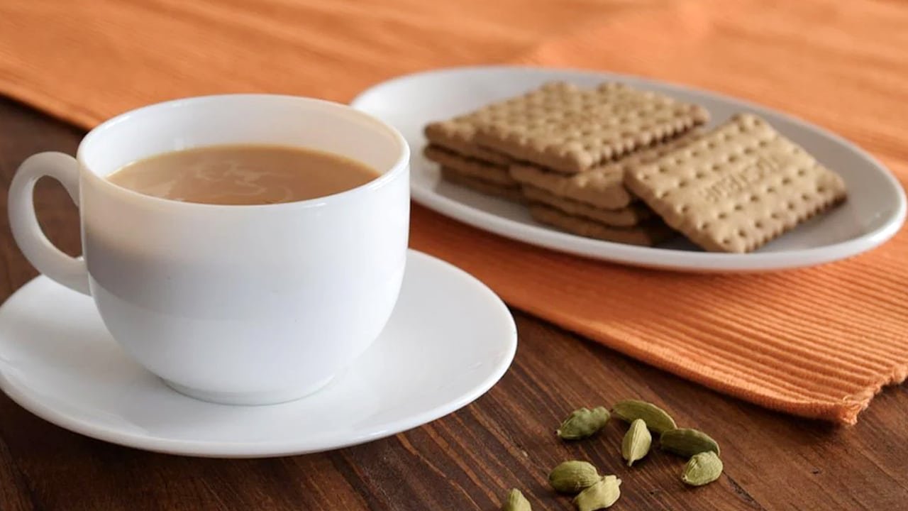 Tea With Biscuits : టీ టైమ్ లో బిస్కెట్లు తింటున్నారా అయితే ఈ చేదు నిజాలు తెలుసుకోకపోతే మీ ప్రాణాలకే ప్రమాదం..!