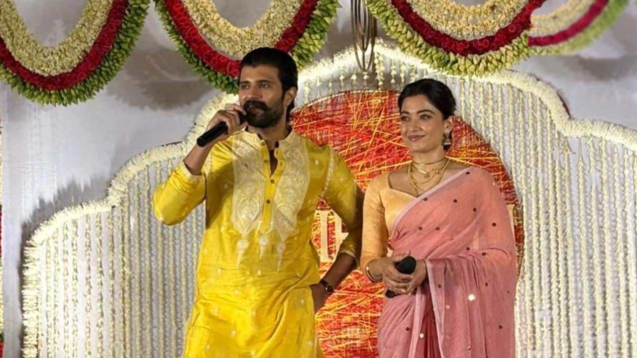 Virosh Jodi : అభిమానులతోనూ విరోష్‌ జోడీ వివాహ వేడుకలు