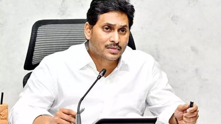 Ys Jagan : రాత్రికి రాత్రి జగన్ సీరియస్ నిర్ణయం..?