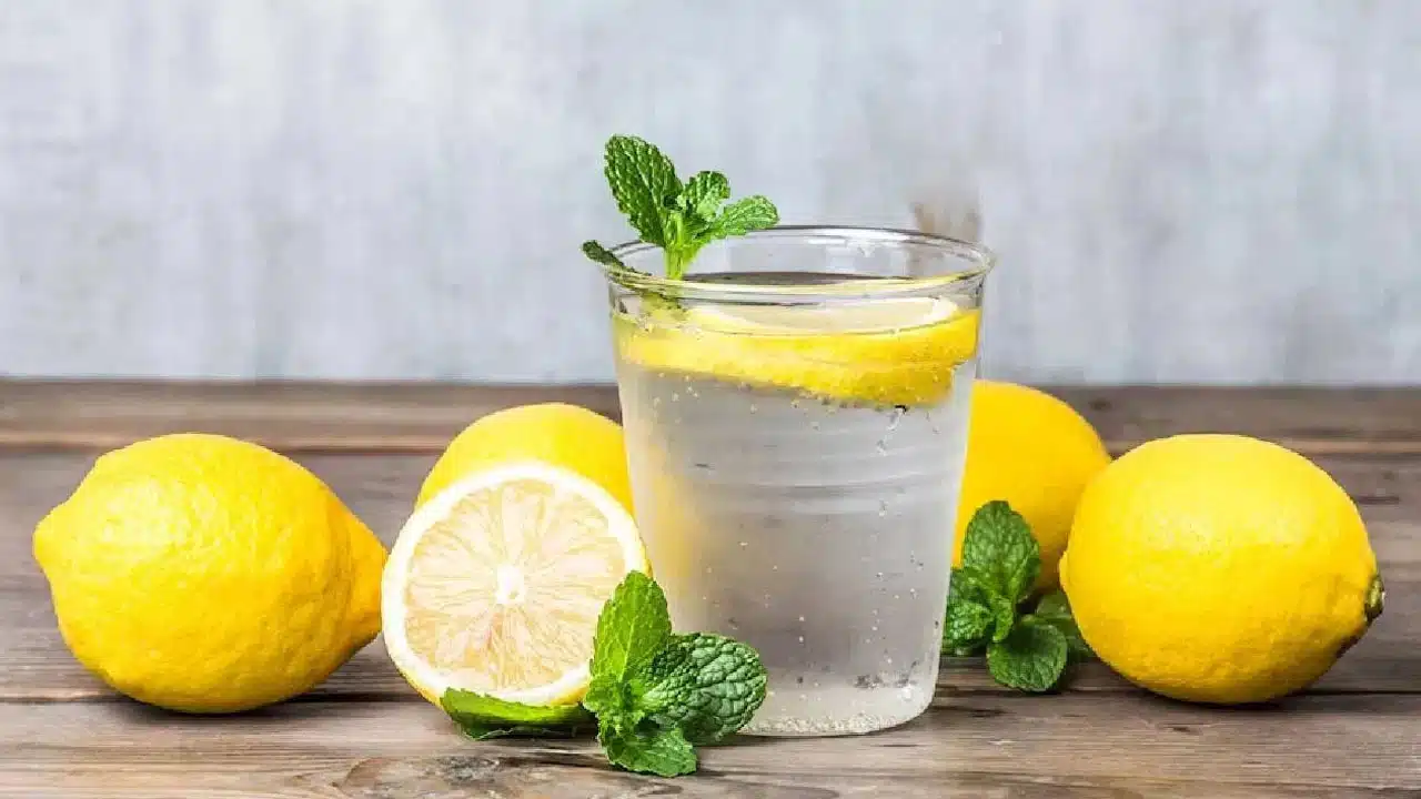 Benefits of drinking lemon juice in summer