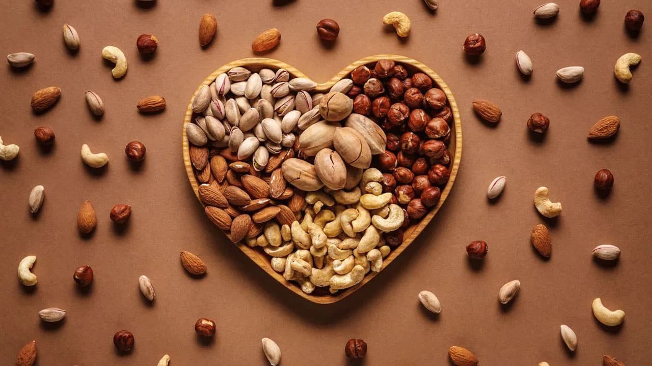 Dry fruits : డ్రైఫ్రూట్స్ తినడం ఆరోగ్యానికి మంచిదేనా? .. నిపుణుల హెచ్చరికలు ఇవే ..!