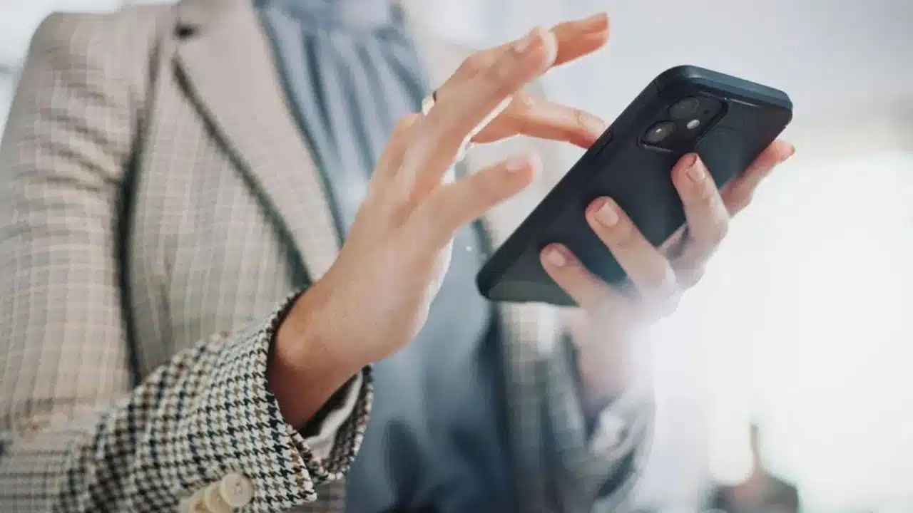 Health risks of watching too much reels