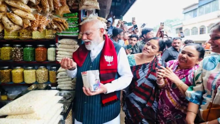PM Modi : బెంగాల్‌లో మోడీ స్ట్రాటజీ .. సెంటిమెంట్‌తో సింపుల్ సర్‌ప్రైజ్ ..!