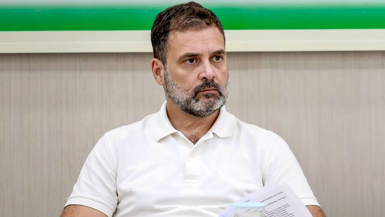 Rahul Gandhi రాహుల్ గాంధీ పై విరుచుకుపడుతున్న జనం