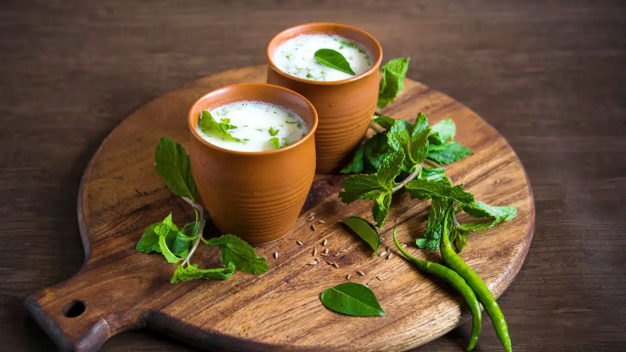 Summer Buttermilk : వేసవిలో అమృతం లాంటి మజ్జిగ తాగితే ఈ ఐదు రకాల వ్యక్తులకు మాత్రం ప్రాణసంకటమే..!