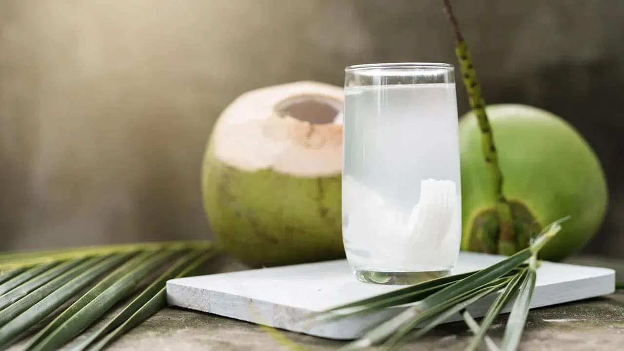 Coconut Water : 30 రోజుల పాటు కొబ్బ‌రినీళ్ల‌ను తాగితే క‌లిగే లాభాలు ఇవే..!