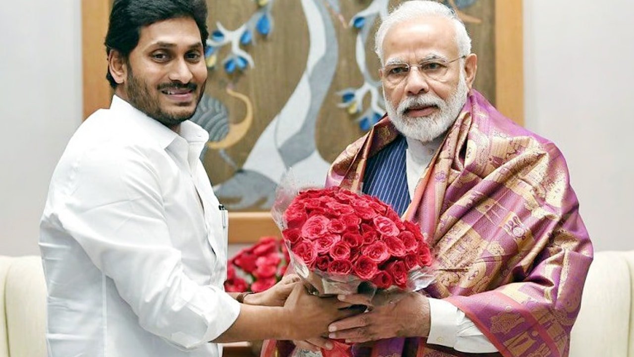 Ys Jagan Modi : మోడీ కోరిన కోరిక కి జగన్ స్పాట్ లో గ్రీన్ సిగ్నల్.. కూటమి కి షాక్