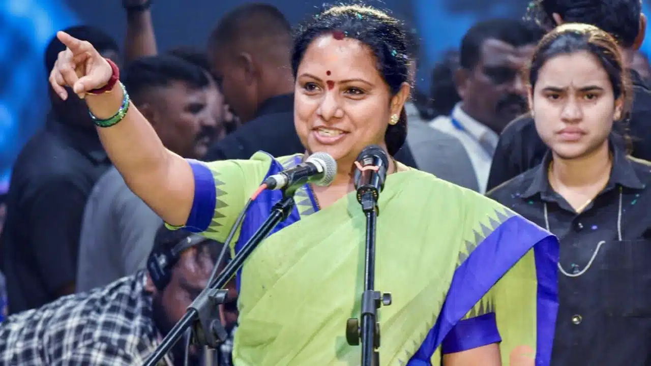 Kavitha TRS Party : కవిత కొత్త పార్టీకి ఈసీ గ్రీన్ సిగ్నల్.. ‘TRS’ పేరు ఖరారు! ‘నాకు రాసిపెట్టుందేమో’ అంటూ కవిత ఆసక్తికర ట్వీట్!