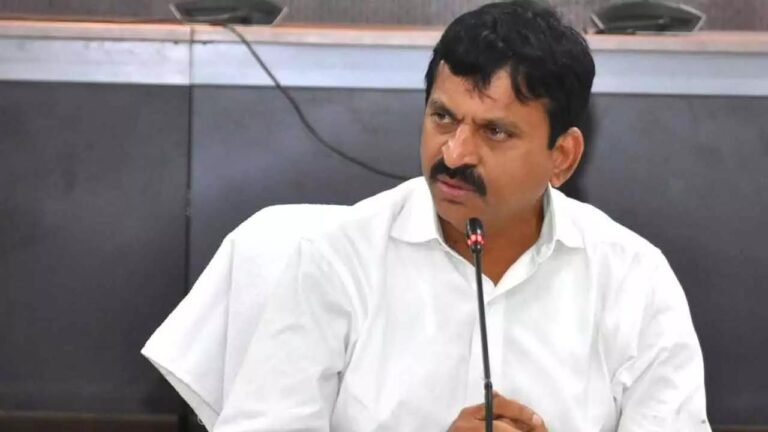 Indiramma Indlu Phase 2 : పేదలకు డబుల్ గుడ్ న్యూస్.. ఈ నెలాఖరులోనే రెండో విడత ఇందిరమ్మ ఇళ్లు.. ‘భూ భారతి’ పోర్టల్ ప్రారంభం